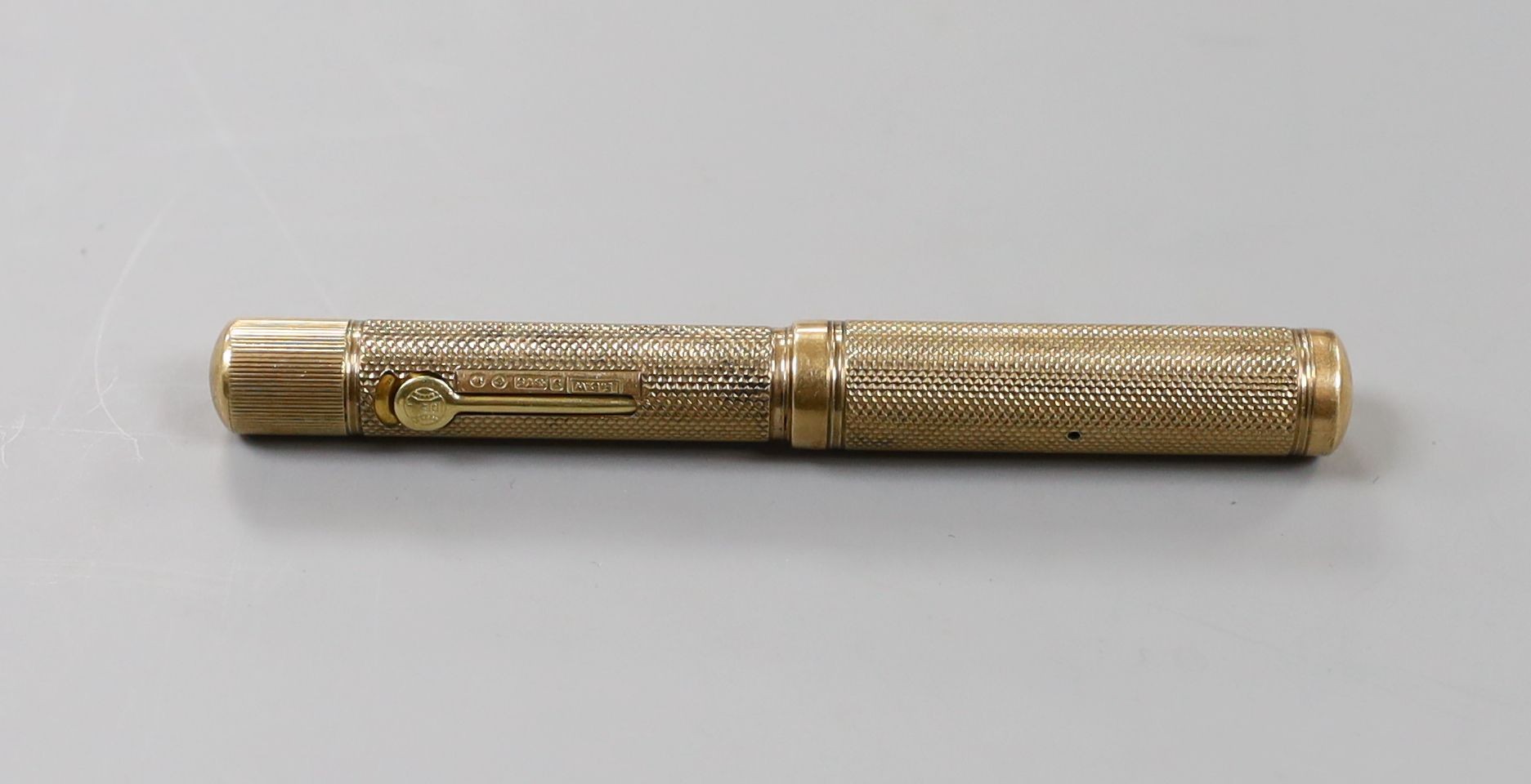 A 9ct gold-cased Waterman’s ‘Ideal’ fountain pen